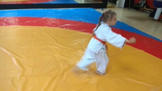ХЕАН ЙОНДАН, HEIAN YONDAN Shotokan KARATE WKF Katiunya 少林