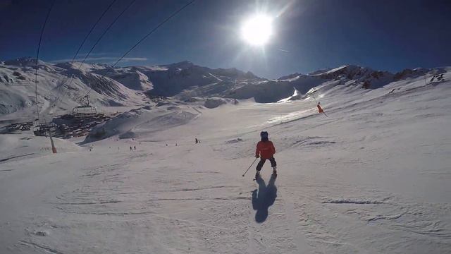Tignes - Skiing - Bleuets (red) - February 2017 - Piste View смотреть онлайн