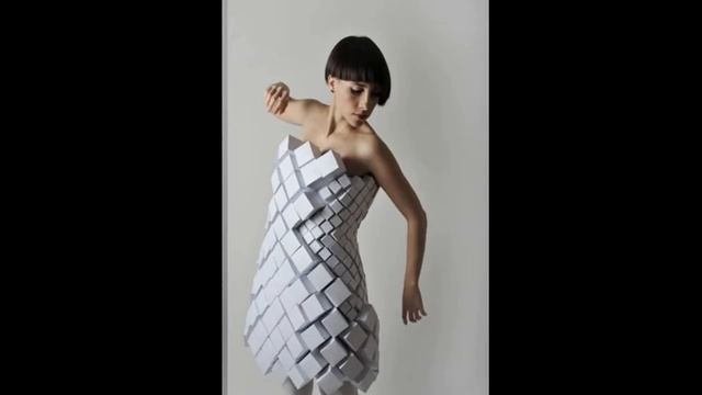 Пошуршим? Платья из фантиков и газет. Хендмейд.