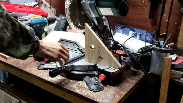 ?Как я справлялся без этой самоделки для зажима под углом 90 градусов смотреть онлайн