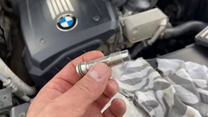 Лукойл Genesis 0w40 в BMW X5 E70 N52B30.