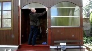 Пример недорогого остекления веранды на даче.