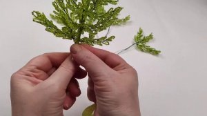 Работы из бисера.3. Дерево из бисера. Ёлка из бисера и рубки (2-1) часть. Мастер класс .