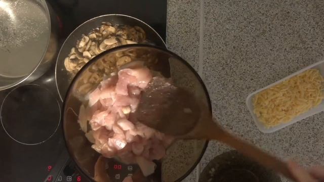 СЛИВОЧНЫЙ соус / КУРИЦА с грибами /Спагетти #паста #сливочныйсоус #ужин #creamsauce смотреть онлайн