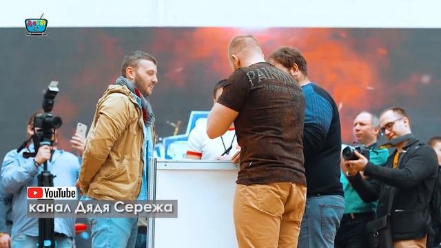 Наш чемпион по пощечинам Василий Камоцкий