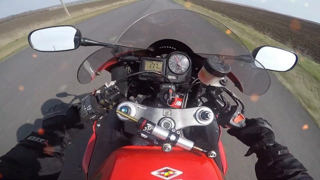 Honda CBR 929 RR в деле! смотреть онлайн