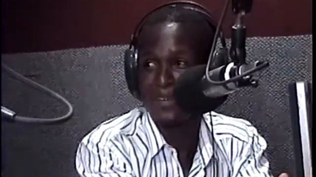 Renni Nuñez Sonando Fuerte Con El Tema Perversa En Turismo 98.7FM смотреть онлайн