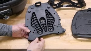 GIVI Monolock vs. GIVI Monokey | What's The Difference? | TwistedThrottle.com