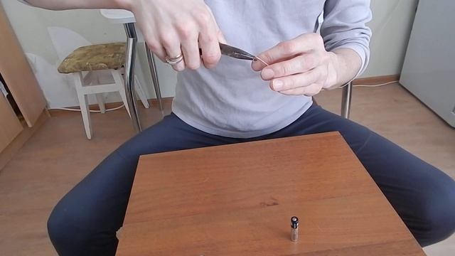 простейший электродвигатель из батарейки и магнита смотреть онлайн