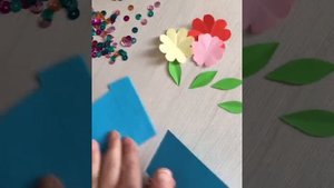 Открытка своими руками. Бумажные цветы в горшочке.