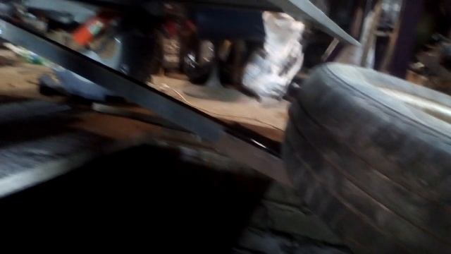 Телескопическое крепление запасного колеса на прицеп МЗСА смотреть онлайн