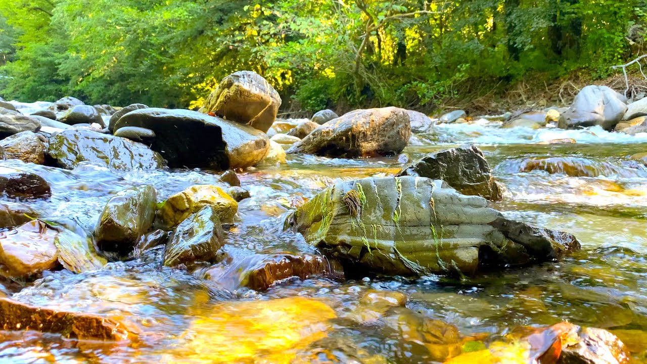Реку реку звучание. Журчание реки. Relaxation ручей. Звуки природы для релаксации и успокоения. Звуки журчания реки.