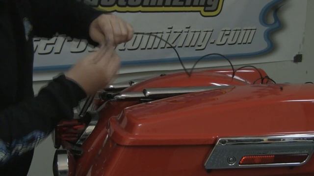 Radiantz Chameleonz LED Kit - Plug N Go Installation - Video Guide: Tip of the Week
