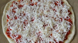 Пицца с рыбными консервами