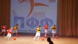 танец с мячом "Полька"