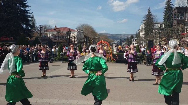 Мир на Кавказе. Танец. Хореографическая школа г. Кисловодск. 02.05.2021. смотреть онлайн