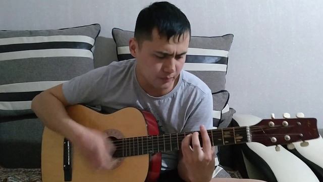 Mona Songz поцелованная солнцем на гитаре Думан Абдыкаримов