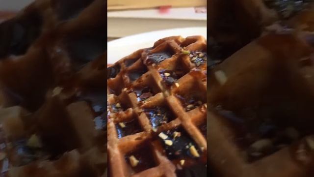Аппетитно. Сегодня на завтрак были вафли морковно-банановые, рецепт есть в ТГ #вафлиморковные