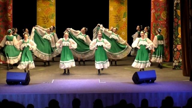 Русские красавицы. Народный танец.