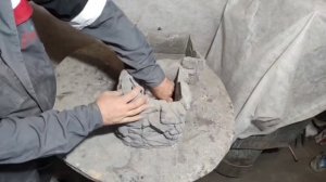 Из Картонных Коробок и Цемента Проще Некуда.