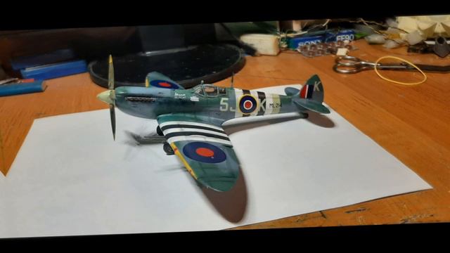 обзор на сборку модели спитфайр в 48 масштабе от ICM смотреть онлайн