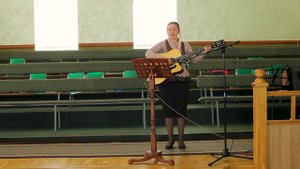 Пісня Помоги молиться и не унывать