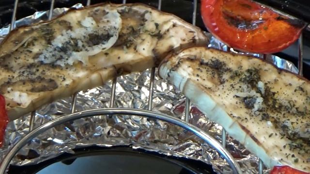 Готовим на сковороде Гриль-газ баклажаны и перцы смотреть онлайн