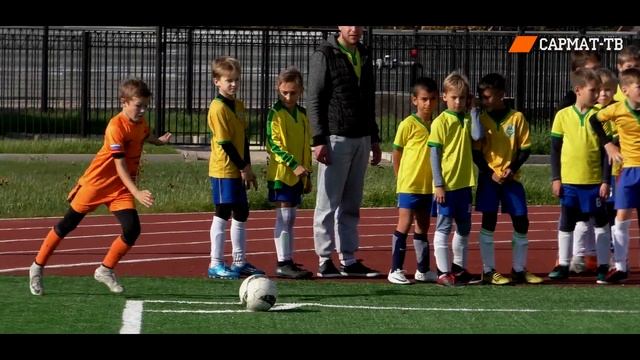 ФК "Сармат" - Гол с углового удара! смотреть онлайн