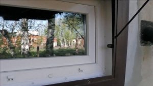 Окно в Гараже с Металлической Ставней со скрытыми Шарнирами