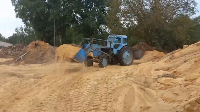 Т 40 Грузит Опилки. смотреть онлайн