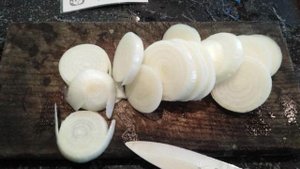 Куриные бёдра в майонезе на мангале на решетке