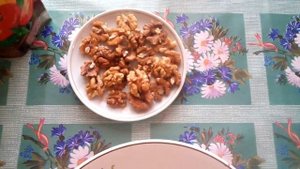 Салат из отварной свеклы и жареного лука