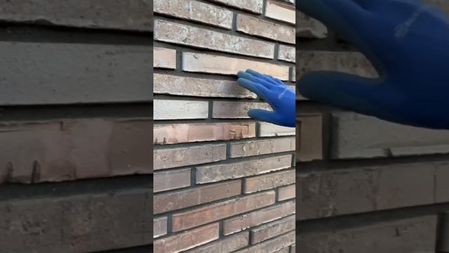 Расшивка швов кирпичной кладки.  Лицевая кладка ригельного кирпича. #ригельныйкирпич #кладкаклинкнр