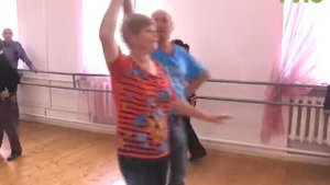 Пенсионеры Кировского района организовали студию танца