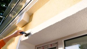 Как украсить окна декоративными элементами из пенопласта