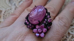 1084.Натуральные камни.Украшения из Камбоджи.