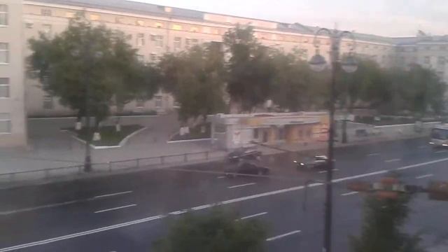 Два интеллектуала едут по центру города в пять часов утра смотреть онлайн