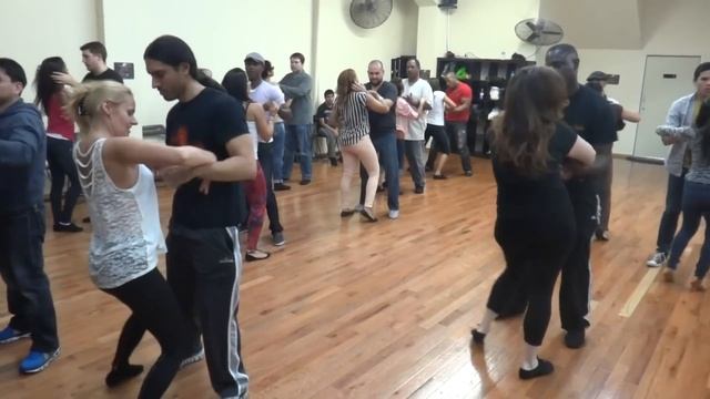 Obsession Aventura Bachata Dancing смотреть онлайн