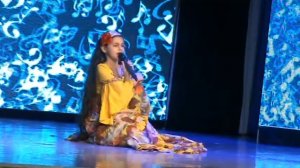 поёт Нарыкова Эвелина , 9 лет. Песня "Цыганочка"
