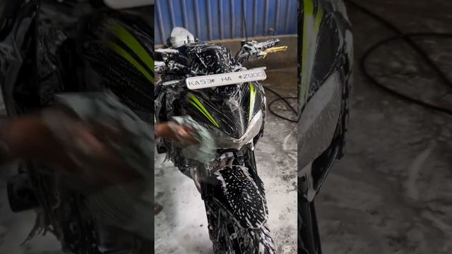 Kawasaki Z900 #kawasaki #z900 #ninja #bikewash  #foamwash #kawasakininja #kawasakiz900 #FRIENDSCARZ