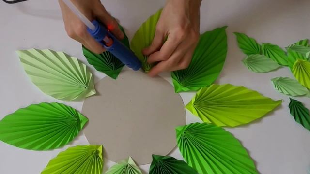 Большие цветы из бумаги DIY. Декор стен. Декор комнаты DIY. смотреть онлайн