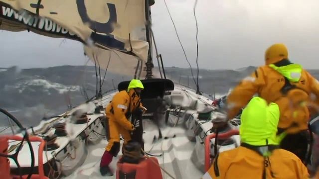 Chinese at 36 | Volvo Ocean Race Redux смотреть онлайн