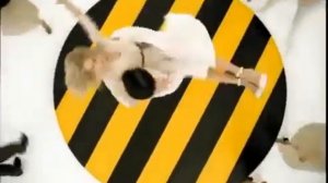 Украинская реклама БиЛайн С 10 секунды Девка без трусов