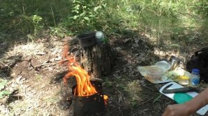 ? Готовлю мясо на печке-щепочнице | Набор походной посуды