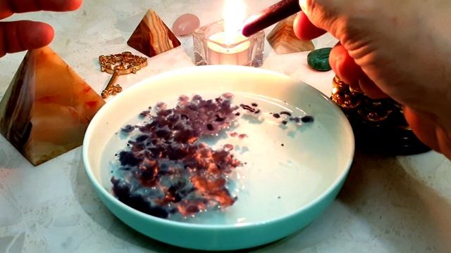 ВАЖНЫЕ ВЕСТИ ДЛЯ ВАС ОТ ВОСКОВОЙ СВЕЧИ. Гадание на воске. смотреть онлайн