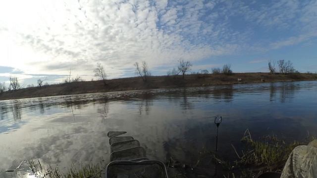 Весенняя рыбалка на фидер на Оке в Калужской области, 2020 смотреть онлайн