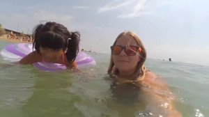 Соня плавает в море. Веселовка