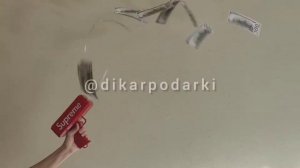 Деньгомет или денежный пистолет.