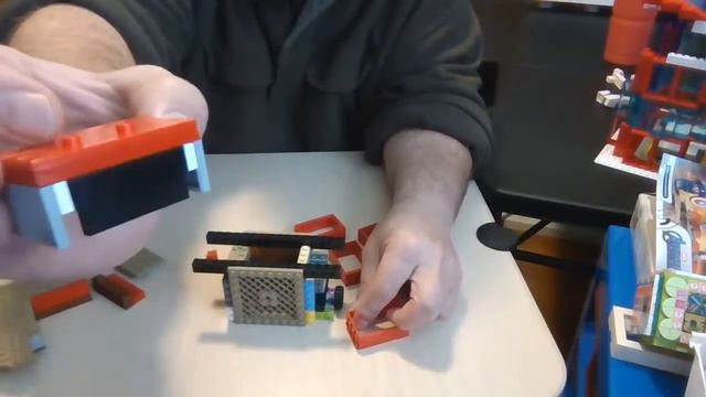 Monday MOCkery getting Looney with the toons, and other LEGO craziness смотреть онлайн