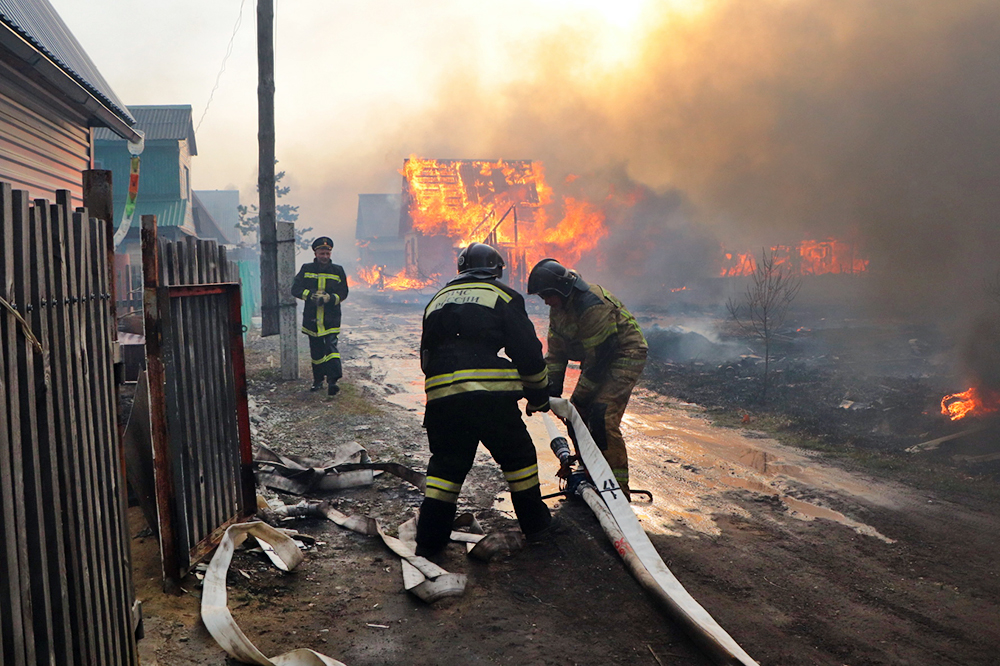 Крупные природные пожары возникли в Тюменской и Челябинской областях / События на ТВЦ